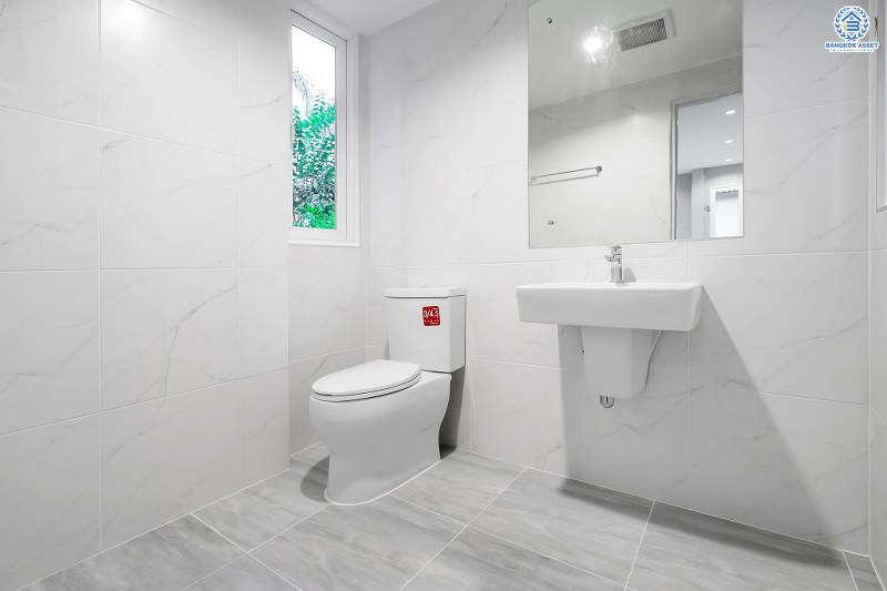 บ้านเดี่ยวมือสองนนทบุรี ตกแต่งใหม่ พร้อมสังคมคุณภาพ Q.House โครงการ คาซ่าวิลล์ ราชพฤกษ์-รัตนาธิเบศร์ เนื้อที่ 52.5 ตร.ว. ฟังก์ชั่น 3 ห้องนอน 3 ห้องน้ำ มีบิ้วท์อินครัวเคาน์เตอร์ และเครื่องดูดควัน เดินทางสะดวก บนทำเลติดถนนราชพฤกษ์ ใกล้รถไฟฟ้า สถานีบางรักน้อยท่าอิฐ