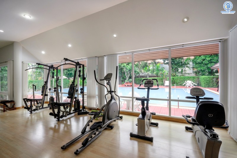 บ้านเดี่ยวมือสองนนทบุรี ตกแต่งใหม่ พร้อมสังคมคุณภาพ Q.House โครงการ คาซ่าวิลล์ ราชพฤกษ์-รัตนาธิเบศร์ เนื้อที่ 52.5 ตร.ว. ฟังก์ชั่น 3 ห้องนอน 3 ห้องน้ำ มีบิ้วท์อินครัวเคาน์เตอร์ และเครื่องดูดควัน เดินทางสะดวก บนทำเลติดถนนราชพฤกษ์ ใกล้รถไฟฟ้า สถานีบางรักน้อยท่าอิฐ