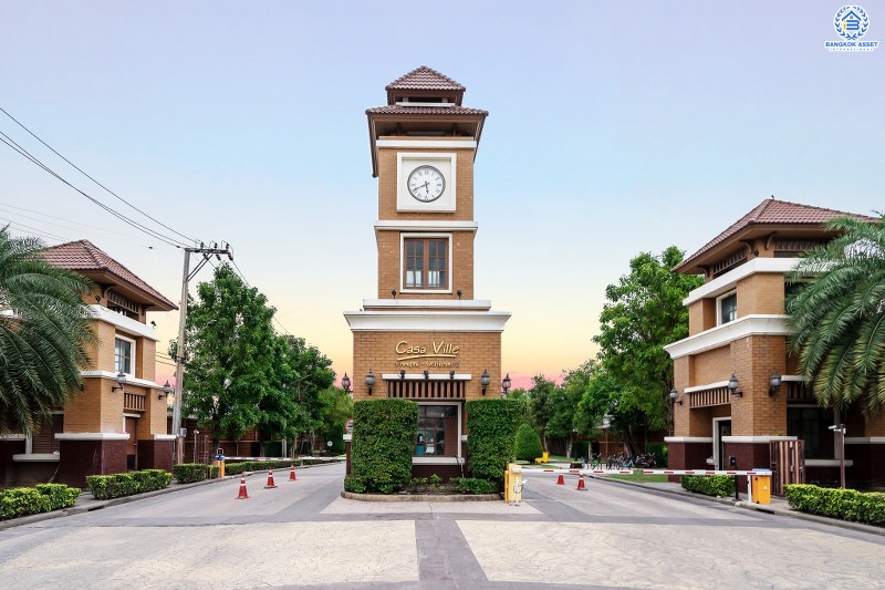 บ้านเดี่ยวมือสองนนทบุรี ตกแต่งใหม่ พร้อมสังคมคุณภาพ Q.House โครงการ คาซ่าวิลล์ ราชพฤกษ์-รัตนาธิเบศร์ เนื้อที่ 52.5 ตร.ว. ฟังก์ชั่น 3 ห้องนอน 3 ห้องน้ำ มีบิ้วท์อินครัวเคาน์เตอร์ และเครื่องดูดควัน เดินทางสะดวก บนทำเลติดถนนราชพฤกษ์ ใกล้รถไฟฟ้า สถานีบางรักน้อยท่าอิฐ