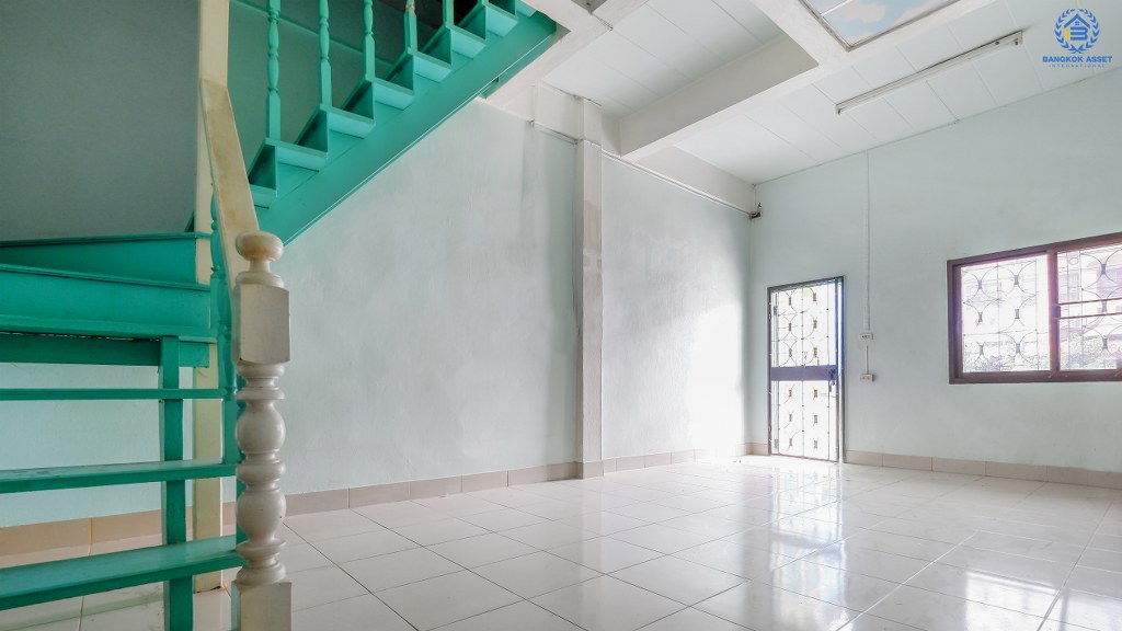 ทาวน์เฮ้าส์มือสองนนทบุรี ราคาสุดคุ้ม ไม่ถึงล้าน! ม.เอเซียโฮม บางกรวย-ไทรน้อย เนื้อที่ 16 ตร.ว. ฟังก์ชั่น 2 ห้องนอน 2 ห้องน้ำ พร้อมอยู่ สะดวกสบาย บนทำเลติดถนนใหญ่ เชื่อมต่อหลายเส้นทาง ใกล้โลตัส ,แม็คโคร บางบัวทอง และอื่นๆ อีกมากมาย