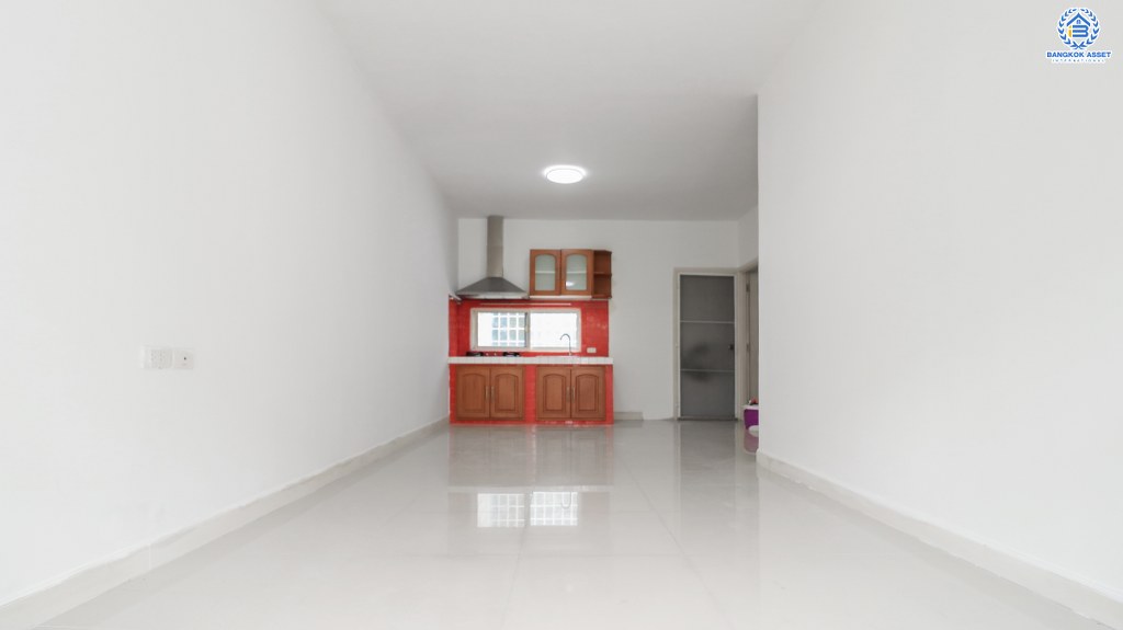 ทาวน์เฮ้าส์มือสองนนทบุรี ม.เดอะคัลเลอร์ส ติวานนท์-แจ้งวัฒนะ ราคาสุดคุ้ม เพียง 2 ล้านต้นๆ ก็ได้บ้านพร้อมอยู่ สไตล์โมเดิร์น 3 ห้องนอน คุณภาพแบรนด์ อารียา* พร้อมการเดินทางสุดสะดวก บนทำเลเชื่อมต่อหลายเส้นทาง ใกล้เซ็นทรัลแจ้งวัฒนะ และทางด่วนศรีสมาน