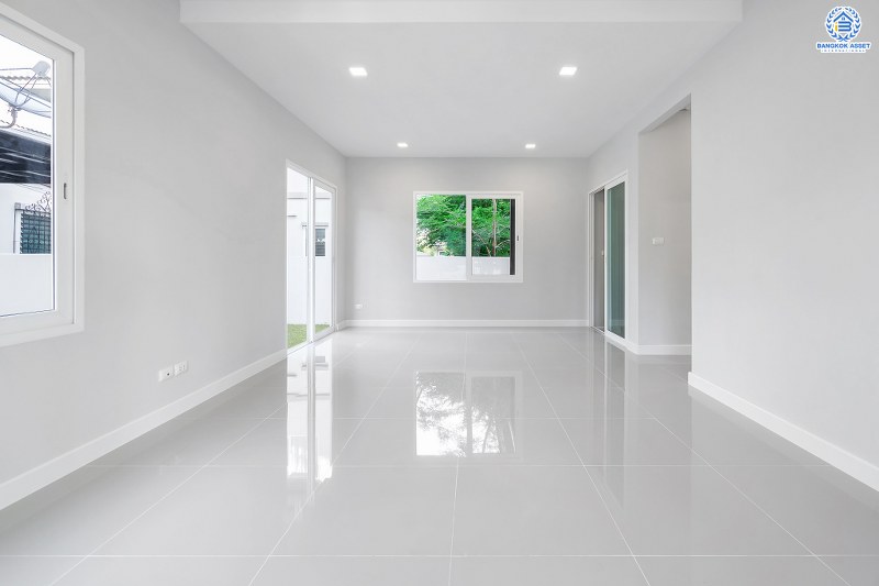 บ้านมือสองตกแต่งใหม่ สไตล์โมเดิร์น โครงการ คณาสิริ วงแหวน-พระราม5 (ซ.วัดพระเงิน) คุณภาพแบรนด์แสนสิริ* บ้านตกแต่งหรู มากฟังก์ชั่น ต่อเติมครัว โรงรถพร้อมอยู่ เนื้อที่ 50 ตร.ว. 3 ห้องนอน 2 ห้องน้ำ บนทำเลติดถนนใหญ่ ใกล้เซ็นทรัลเวสต์เกต รถไฟฟ้าสายสีม่วง และทางด่วนศรีรัช! ราคาพิเศษสุด!