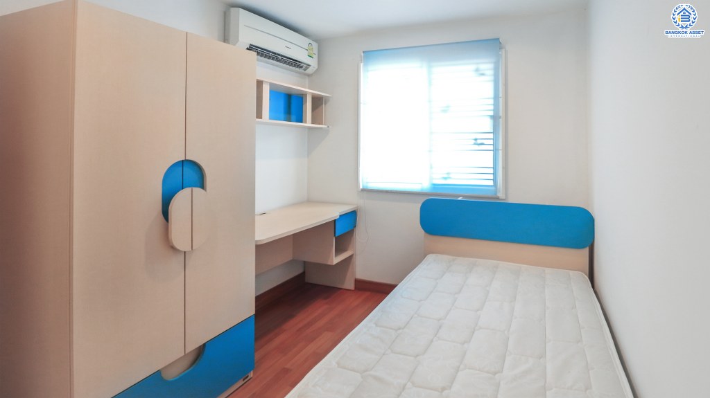 ทาวน์เฮ้าส์มือสองนนทบุรี ม.พฤกษาทาวน์เน็กซ์ ลอฟท์ ปิ่นเกล้า-สาย4 สไตล์โมเดิร์น พร้อมอยู่ เนื้อที่ 16 ตร.ว. ฟังก์ชั่น 3 ห้องนอน 2 ห้องน้ำ พร้อมบิ้วท์อินครัวเคาน์เตอร์ แถมแอร์ 3 เครื่อง ทำเลดี เดินทางสะดวก ใกล้  Central Plaza ศาลายา และ MRTส่วนต่อขยายตลิ่งชัน-ศาลายา