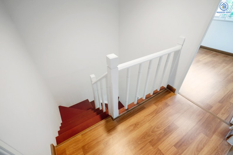 บ้านมือสองตกแต่งใหม่ ทำเลติดถนนราชพฤกษ์ ใกล้วงเวียนพระราม 5 ราคาเพียง 2 ล้านต้นๆ เท่านั้น โครงการ พฤกษาทาวน์ เนื้อที่ 19.4 ตร.ว. 3 ห้องนอน 2 ห้องน้ำ หน้ากว้าง 6 เมตร ตกแต่ง/ต่อเติม หิ้วกระเป๋าพร้อมอยู่ คุ้มยิ่งกว่าคุ้ม! จองเลย!