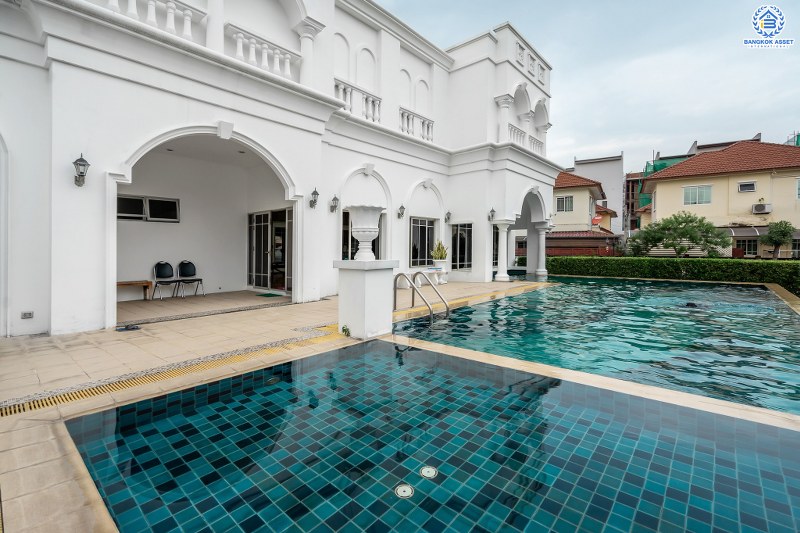 บ้านมือสองตกแต่งใหม่ จากแบรนด์ แสนสิริ ห้องมุม! โครงการ ธนาสิริ ปิ่นเกล้า-ราชพฤกษ์ กว้างขวางเทียบเท่าบ้านเดี่ยว เนื้อที่ 44.8 ตร.ว. 3 ห้องนอน 3 ห้องน้ำ 2 ที่จอดรถ บนทำเลติดถนนราชพฤกษ์ ใกล้วงเวียนพระราม5 ราคาพิเศษสุด!