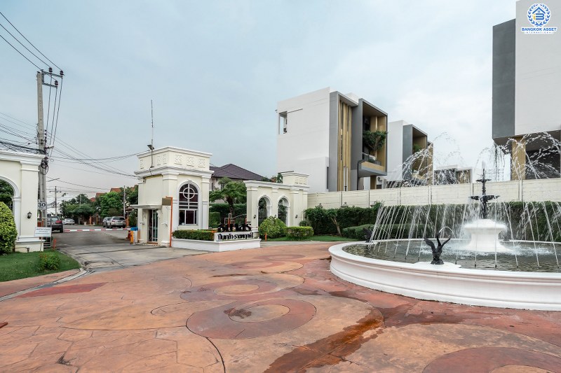 บ้านมือสองตกแต่งใหม่ จากแบรนด์ แสนสิริ ห้องมุม! โครงการ ธนาสิริ ปิ่นเกล้า-ราชพฤกษ์ กว้างขวางเทียบเท่าบ้านเดี่ยว เนื้อที่ 44.8 ตร.ว. 3 ห้องนอน 3 ห้องน้ำ 2 ที่จอดรถ บนทำเลติดถนนราชพฤกษ์ ใกล้วงเวียนพระราม5 ราคาพิเศษสุด!