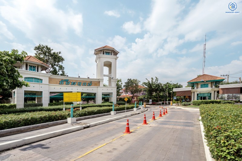 บ้านมือสองตกแต่งใหม่ จากแบรนด์ LH โครงการ ชัยพฤกษ์ บางใหญ่-เซ็นทรัลเวสต์เกต ตกแต่งสไตล์อบอุ่น เนื้อที่กว้าง 60 ตร.ว. ฟังก์ชั่น 3 ห้องนอน 2 ห้องน้ำ ครบทุกฟังก์ชั่น คัดสรรวัสดุเกรดคุณภาพ บนทำเลเดินทางสะดวก เพียง 5 นาทีจากสถานีคลองบางไผ่