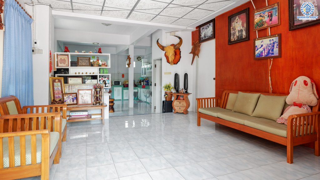 ทาวน์เฮ้าส์มือสองนนทบุรี ห้องมุม! ม.บัวทองธานีพาร์ควิลล์1 (ราชพฤกษ์-ชัยพฤกษ์) เนื้อที่ 32.8 ตร.ว. ฟังก์ชั่น 3 ห้องนอน 2 ห้องน้ำ แปลงสวย โซนหน้าโครงการ พร้อมเดินทางสะดวก บนทำเลเพียง 300 เมตรจากถ.ชัยพฤกษ์ เข้า-ออกได้หลายเส้นทาง เพียง 15 นาทีจากเซ็นทรัลแจ้งวัฒนะ...