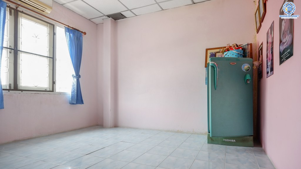 ทาวน์เฮ้าส์มือสองนนทบุรี ห้องมุม! ม.บัวทองธานีพาร์ควิลล์1 (ราชพฤกษ์-ชัยพฤกษ์) เนื้อที่ 32.8 ตร.ว. ฟังก์ชั่น 3 ห้องนอน 2 ห้องน้ำ แปลงสวย โซนหน้าโครงการ พร้อมเดินทางสะดวก บนทำเลเพียง 300 เมตรจากถ.ชัยพฤกษ์ เข้า-ออกได้หลายเส้นทาง เพียง 15 นาทีจากเซ็นทรัลแจ้งวัฒนะ...