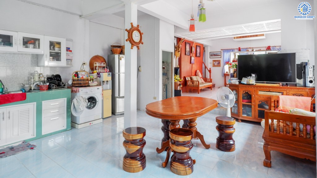 ทาวน์เฮ้าส์มือสองนนทบุรี ห้องมุม! ม.บัวทองธานีพาร์ควิลล์1 (ราชพฤกษ์-ชัยพฤกษ์) เนื้อที่ 32.8 ตร.ว. ฟังก์ชั่น 3 ห้องนอน 2 ห้องน้ำ แปลงสวย โซนหน้าโครงการ พร้อมเดินทางสะดวก บนทำเลเพียง 300 เมตรจากถ.ชัยพฤกษ์ เข้า-ออกได้หลายเส้นทาง เพียง 15 นาทีจากเซ็นทรัลแจ้งวัฒนะ...