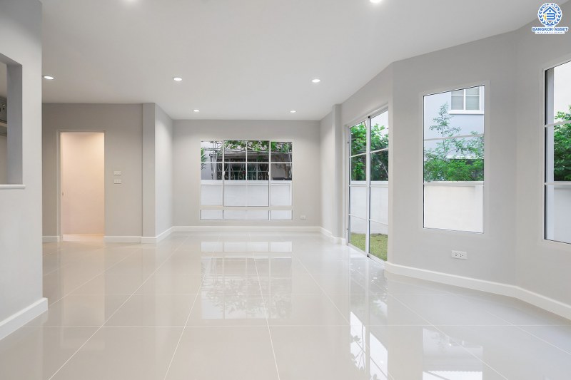 บ้านมือสองตกแต่งใหม่ คุณภาพแบรนด์ LH โครงการ ชลลดา บางใหญ่-เซ็นทรัลเวสต์เกต พร้อมทุกการเข้าอยู่ สไตล์อบอุ่น  เนื้อที่ 54.6 ตร.ว. ฟังก์ชั่น 3ห้องนอน 2ห้องน้ำ พร้อม facilities ครบครัน บนทำเลศักยภาพ เดินทางสะดวก ใกล้ถ.กาญจนาภิเษก เพียง 10 นาทีถึงรถไฟฟ้าสถานีคลองบางไผ่