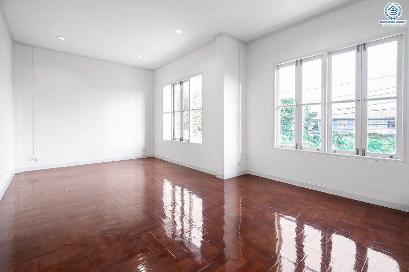 บ้านมือสองตกแต่งใหม่ แบรนด์LH ม.บุศรินทร์ วงแหวน (บ้านกล้วย-ไทรน้อย) หลังใหญ่พร้อมอยู่ เนื้อที่ 21 ตร.ว. ฟังก์ชั่นครบครัน! 3 ห้องนอน 2 ห้องน้ำ ตอบโจทย์ทุกการอยู่อาศัย บนทำเลคุณภาพ! ใกล้เซ็นทรัลเวสต์เกต และ รถไฟฟ้าสถานี "คลองบางไผ่"