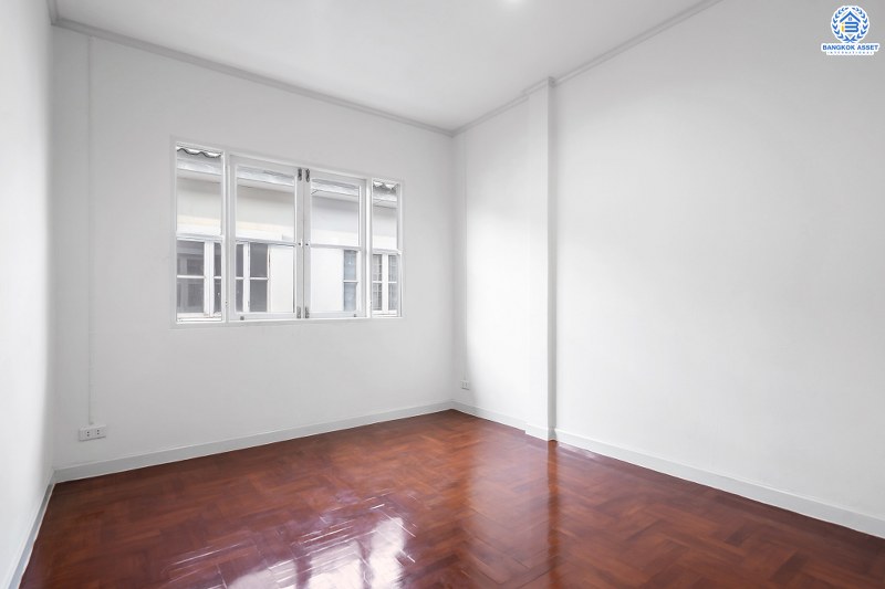 บ้านมือสองตกแต่งใหม่ แบรนด์LH ม.บุศรินทร์ วงแหวน (บ้านกล้วย-ไทรน้อย) หลังใหญ่พร้อมอยู่ เนื้อที่ 21 ตร.ว. ฟังก์ชั่นครบครัน! 3 ห้องนอน 2 ห้องน้ำ ตอบโจทย์ทุกการอยู่อาศัย บนทำเลคุณภาพ! ใกล้เซ็นทรัลเวสต์เกต และ รถไฟฟ้าสถานี "คลองบางไผ่"