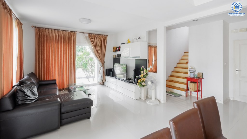 บ้านเดี่ยวมือสองนนทบุรี หลังใหญ่ 67 ตร.ว. โครงการ ชัยพฤกษ์ บางใหญ่-กาญจนาภิเษก คุณภาพแบรนด์LH บ้านพร้อมอยู่ ฟังก์ชั่น 3 ห้องนอน 3 ห้องน้ำ 2 ที่จอดรถ แถมแอร์ 4 เครื่อง บนทำเลศักยภาพ เพียง 1 กม.จากสถานีคลองบางไผ่ ใกล้เซ็นทรัลเวสต์เกต คุ้มค่า ราคาไม่แพง!