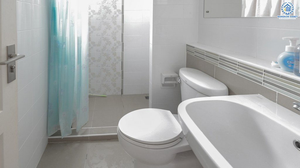 บ้านเดี่ยวมือสองนนทบุรี หลังใหญ่ 67 ตร.ว. โครงการ ชัยพฤกษ์ บางใหญ่-กาญจนาภิเษก คุณภาพแบรนด์LH บ้านพร้อมอยู่ ฟังก์ชั่น 3 ห้องนอน 3 ห้องน้ำ 2 ที่จอดรถ แถมแอร์ 4 เครื่อง บนทำเลศักยภาพ เพียง 1 กม.จากสถานีคลองบางไผ่ ใกล้เซ็นทรัลเวสต์เกต คุ้มค่า ราคาไม่แพง!