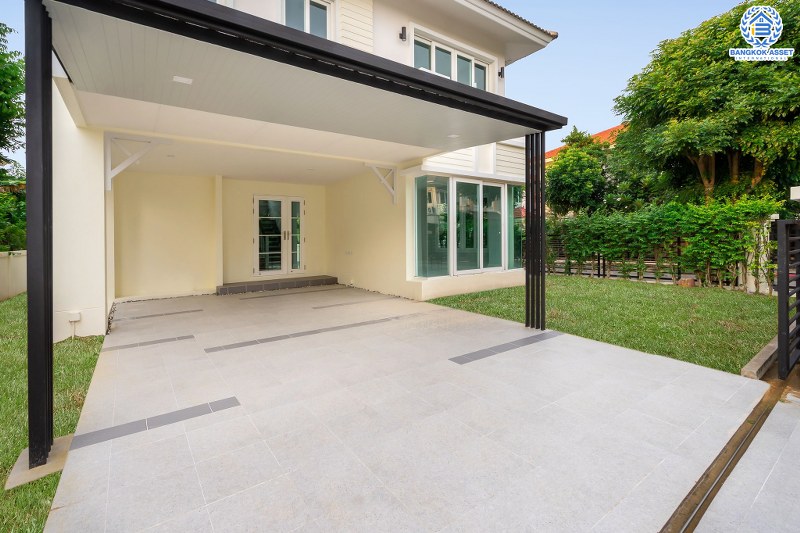 บ้านมือสองตกแต่งใหม่ แปลงมุม จากแบรนด์ Q.House โครงการ คาซ่าวิลล์ ราชพฤกษ์-รัตนาธิเบศร์1 เนื้อที่ 62.8 ตร.ว. ฟังก์ชั่น 3 ห้องนอน 3 ห้องน้ำ Master Bedroom มี walk in closet บนทำเลศักยภาพ ติดถนนราชพฤกษ์ ใกล้รถไฟฟ้า สถานีบางรักน้อยท่าอิฐ