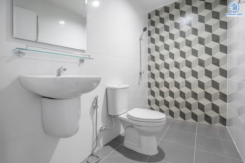 บ้านมือสองตกแต่งใหม่ โซนเมือง! ม.ซื่อตรง พระนั่งเกล้า-ท่าอิฐ  ติดถนนรัตนาธิเบศร์ จากหน้าบ้านไปขึ้นรถไฟฟ้า "สถานีไทรม้า" เพียง 800ม. สุดคุ้มบ้านพร้อมอยู่ เนื้อที่ 18 ตร.ว. ฟังก์ชั่นจัดเต็ม พร้อมครัวเคาน์เตอร์ และที่จอดรถ บนทำเลดีที่สุดใจ ใจกลาง 2 เซ็นทรัลฯ เพียง 6 นาทีถึงจุดขึ้นทางด่วนงามวงศ์วาน