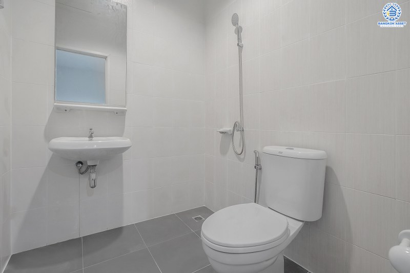 บ้านมือสองตกแต่งใหม่ ราคาสุดคุ้ม! ม.พฤกษา76 บางใหญ่-เซ็นทรัลเวสต์เกต จัดเต็มพร้อมอยู่ ครบครันทุกฟังก์ชั่น เนื้อที่ 17.7 ตร.ว. 3 ห้องนอน 2 ห้องน้ำ มีบิ้วท์อินครัวเคาน์เตอร์ พร้อมที่จอดรถส่วนตัว บนทำเลเดินทางสะดวก ใกล้เซ็นทรัลเวสต์เกต และรถไฟฟ้าสถานีตลาดบางใหญ่