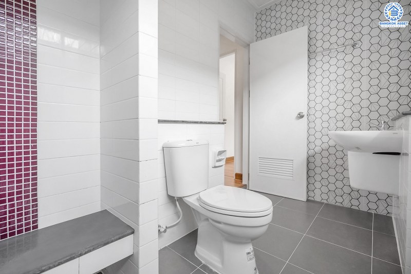 บ้านมือสองตกแต่งใหม่ ราคาสุดคุ้ม! ม.เดอะวิลล่า ราชพฤกษ์-ท่าอิฐ แบรนด์ Property Perfect* เนื้อที่ 18 ตร.ว. ฟังก์ชั่น 3ห้องนอน 2ห้องน้ำ พร้อมอยู่! ทำเลใกล้รถไฟฟ้าสาย สถานีบางรักน้อยท่าอิฐ พร้อมเข้า-ออกได้ 2 เส้นทางทั้งถ.รัตนาธิเบศร์ และถ.ราชพฤกษ์...