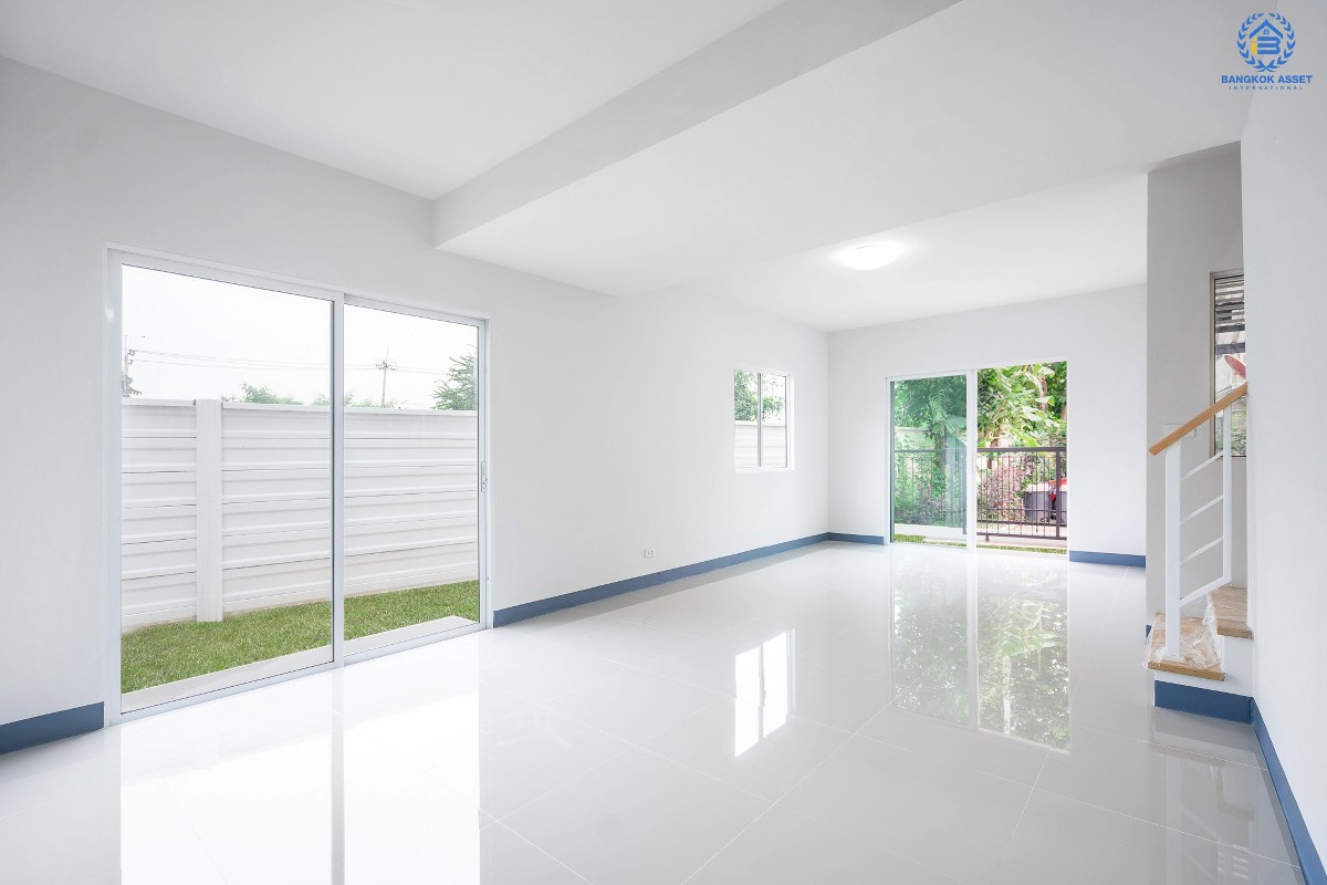 บ้านมือสองตกแต่งใหม่ แปลงมุม! ม.พฤกษาวิลล์35 พระราม5-นครอินทร์ จัดเต็มพร้อมอยู่ ครบครันทุกฟังก์ชั่น เนื้อที่ 29.2 ตร.ว. 3 ห้องนอน 2 ห้องน้ำ พร้อมความเป็นส่วนตัว บนทำเลโซนเมือง! เดินทางสะดวก ใกล้สะพานพระราม5 และรถไฟฟ้าสถานี แยกติวานนท์