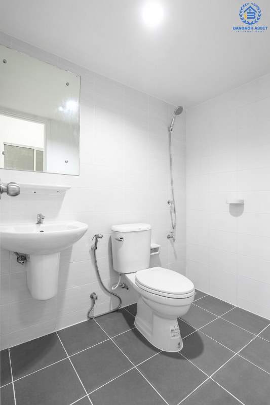 บ้านมือสองตกแต่งใหม่ แปลงมุม! ม.พฤกษาวิลล์35 พระราม5-นครอินทร์ จัดเต็มพร้อมอยู่ ครบครันทุกฟังก์ชั่น เนื้อที่ 29.2 ตร.ว. 3 ห้องนอน 2 ห้องน้ำ พร้อมความเป็นส่วนตัว บนทำเลโซนเมือง! เดินทางสะดวก ใกล้สะพานพระราม5 และรถไฟฟ้าสถานี แยกติวานนท์