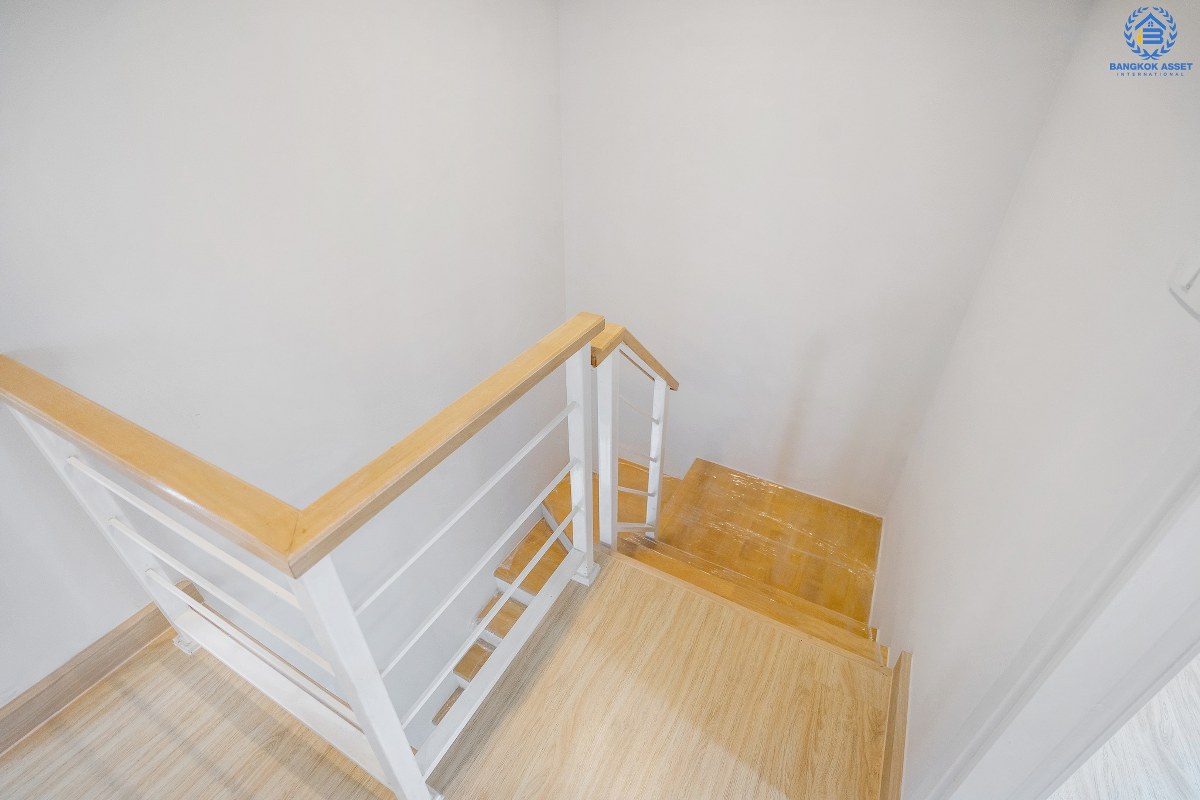 บ้านมือสองตกแต่งใหม่ แปลงมุม! ม.พฤกษาวิลล์35 พระราม5-นครอินทร์ จัดเต็มพร้อมอยู่ ครบครันทุกฟังก์ชั่น เนื้อที่ 29.2 ตร.ว. 3 ห้องนอน 2 ห้องน้ำ พร้อมความเป็นส่วนตัว บนทำเลโซนเมือง! เดินทางสะดวก ใกล้สะพานพระราม5 และรถไฟฟ้าสถานี แยกติวานนท์