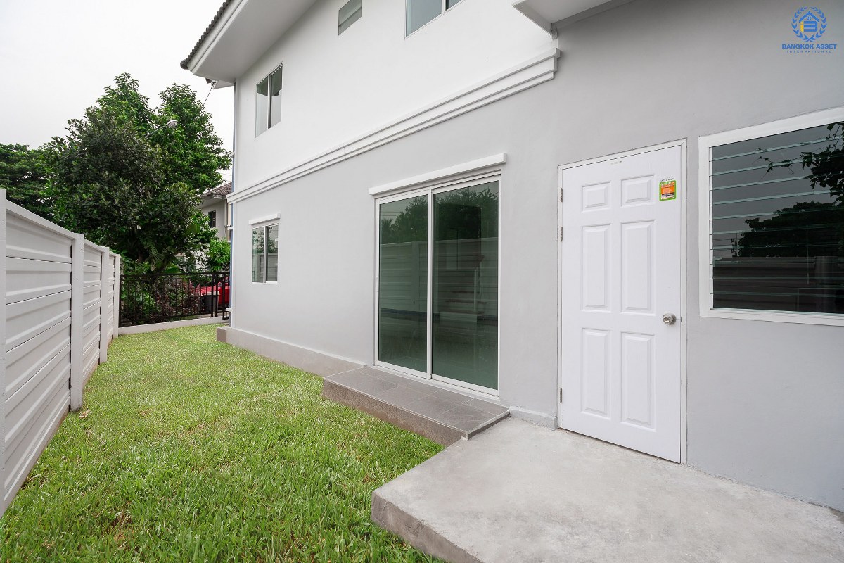 บ้านมือสองตกแต่งใหม่ แปลงมุม! ม.พฤกษาวิลล์35 พระราม5-นครอินทร์ จัดเต็มพร้อมอยู่ ครบครันทุกฟังก์ชั่น เนื้อที่ 29.2 ตร.ว. 3 ห้องนอน 2 ห้องน้ำ พร้อมความเป็นส่วนตัว บนทำเลโซนเมือง! เดินทางสะดวก ใกล้สะพานพระราม5 และรถไฟฟ้าสถานี แยกติวานนท์