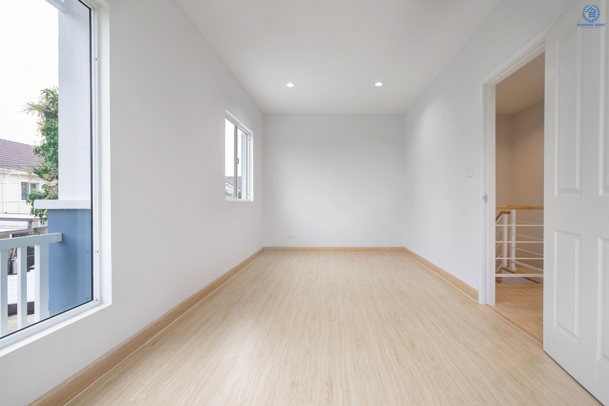 บ้านมือสองตกแต่งใหม่ แปลงมุม! ม.พฤกษาวิลล์35 พระราม5-นครอินทร์ จัดเต็มพร้อมอยู่ ครบครันทุกฟังก์ชั่น เนื้อที่ 29.2 ตร.ว. 3 ห้องนอน 2 ห้องน้ำ พร้อมความเป็นส่วนตัว บนทำเลโซนเมือง! เดินทางสะดวก ใกล้สะพานพระราม5 และรถไฟฟ้าสถานี แยกติวานนท์