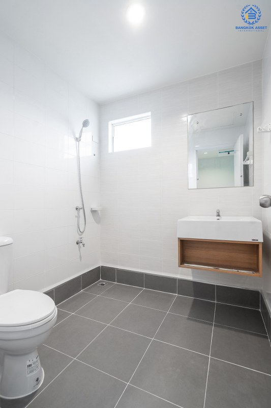 บ้านมือสองตกแต่งใหม่ แปลงมุม! ม.พฤกษาวิลล์35 พระราม5-นครอินทร์ จัดเต็มพร้อมอยู่ ครบครันทุกฟังก์ชั่น เนื้อที่ 29.2 ตร.ว. 3 ห้องนอน 2 ห้องน้ำ พร้อมความเป็นส่วนตัว บนทำเลโซนเมือง! เดินทางสะดวก ใกล้สะพานพระราม5 และรถไฟฟ้าสถานี แยกติวานนท์