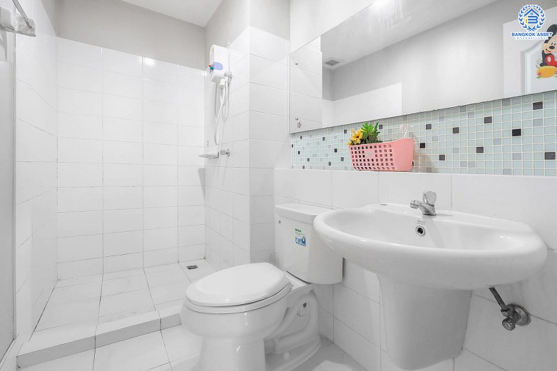 ทาวน์โฮมมือสองนนทบุรี ทำเลโซนเมือง! ม.เดอะเทอเรส ติวานนท์ เนื้อที่ 21.6 ตร.ว. หน้ากว้าง 5.5 เมตร ฟังก์ชั่น 3 ห้องนอน 4 ห้องน้ำ 2 ที่จอดรถ กับที่สุดแห่งทำเล! ใกล้แยกติวานนท์ กระทรวงสาธารณสุข และรถไฟฟ้าสายสีม่วง "สถานีกระทรวงสาธารณสุข" เชื่อมสู่หลายเส้นทางได้อย่างรวดเร็ว...