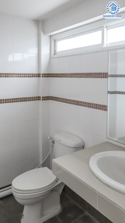 ทาวน์โฮมมือสองนนทบุรี ม.เวอร์ติโก้ แจ้งวัฒนะ บ้านพร้อมอยู่ ถนนเมน! ตกแต่งสไตล์ลอฟท์ เนื้อที่ 16 ตร.ว. ฟังก์ชั่น 3นอน 3น้ำ แถมแอร์ 2 เครื่อง บนทำเลดีที่สุด! เข้า-ออกซ.แจ้งวัฒนะ-ปากเกร็ด24 ใกล้เซ็นทรัลแจ้งวัฒนะ ทางด่วน รองรับรถไฟฟ้าสายสีชมพู ราคาเพียง 3 ล้านต้นๆ เท่านั้น...