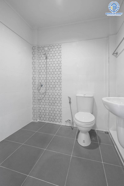 บ้านมือสองตกแต่งใหม่ ทำเลโซนเมืองย่านติวานนท์ ม.สรรทัศน์ธานี ติวานนท์45 พร้อมอยู่ ฟังก์ชั่นห้องนอนใหญ่ 2 ห้องนอน 2 ห้องน้ำ มีบิ้วท์อินครัวเคาน์เตอร์ บนทำเลเดินทางสะดวก ใกล้สถานที่ราชการหลายแห่ง , รถไฟฟ้าสถานี "สามัคคี" และจุดขึ้นทางด่วน "งามวงศ์วาน"