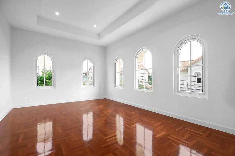 บ้านเดี่ยวมือสองนนทบุรี ม.นราวดี พระราม5-นครอินทร์ บ้านเดี่ยวคุ้มค่า พร้อมเข้าอยู่ เนื้อที่ 57 ตร.ว. ฟังก์ชั่น 3 ห้องนอน 3 ห้องน้ำ พร้อมบิ้วท์อินครัวเคาน์เตอร์ โดดเด่นบนทำเลติดถ.นครอินทร์ เพียง 3 นาทีจากวงเวียนพระราม5 ใกล้ห้างฯ ชั้นนำมากมาย ราคาพิเศษสุด!