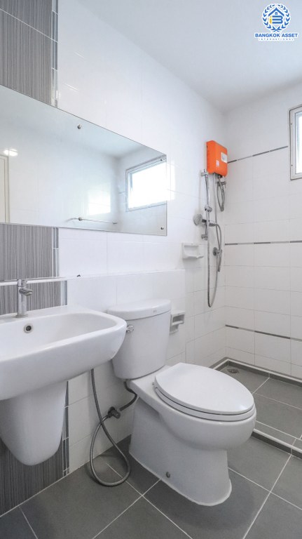 บ้านเดี่ยวมือสองนนทบุรี พร้อมสังคมคุณภาพ LH โครงการ อินนิซิโอ ปิ่นเกล้า-วงแหวน เนื้อที่ 51.7 ตร.ว. ต่อเติม/พร้อมอยู่ ฟังก์ชั่น 3 ห้องนอน 2 ห้องน้ำ พร้อมเฟอร์ฯบิ้วอินท์ ทำเลดี เดินทางสะดวก เชื่อมต่อทั้งปิ่นเกล้า-ศาลายา ใกล้เซ็นทรัลเวสต์เกต และทางด่วน ศรีรัช