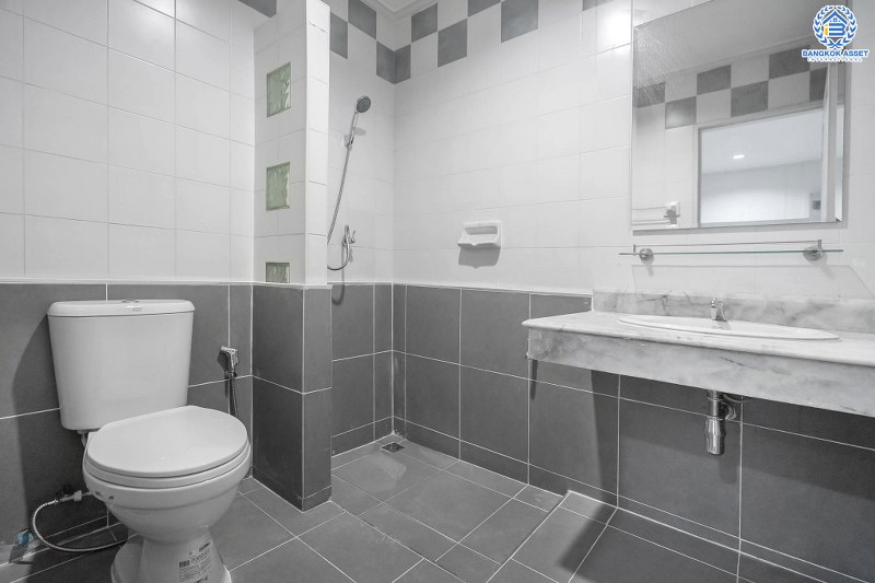 บ้านมือสองตกแต่งใหม่ ม.บุศรินทร์ วงแหวน (บ้านกล้วย-ไทรน้อย) หลังใหญ่พร้อมอยู่ แบรนด์LH เนื้อที่ 21 ตร.ว. ฟังก์ชั่นครบครัน! 3 ห้องนอน 2 ห้องน้ำ 2 ที่จอดรถ ตอบโจทย์ทุกการอยู่อาศัย บนทำเลคุณภาพ! ใกล้เซ็นทรัลเวสต์เกต และ รถไฟฟ้าสถานี "คลองบางไผ่"