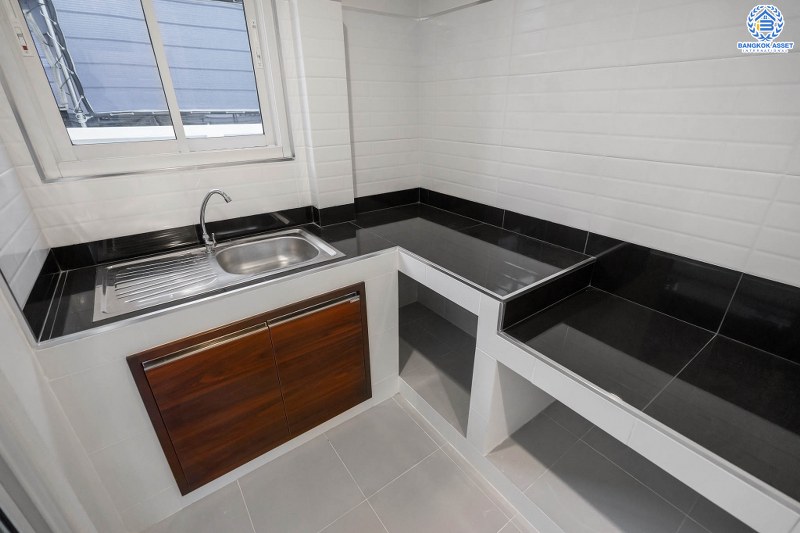 บ้านมือสองตกแต่งใหม่ โครงการ ชลลดา บางใหญ่-เซ็นทรัลเวสต์เกต พร้อมทุกการเข้าอยู่ สไตล์อบอุ่น  เนื้อที่ 52.5 ตร.ว. ฟังก์ชั่น 3ห้องนอน 2ห้องน้ำ สังคมคุณภาพแบรนด์ LH พร้อม facilities ครบครัน บนทำเลศักยภาพ เดินทางสะดวก ใกล้ถ.กาญจนาภิเษก เพียง 10 นาทีถึงรถไฟฟ้าสถานีคลองบางไผ่