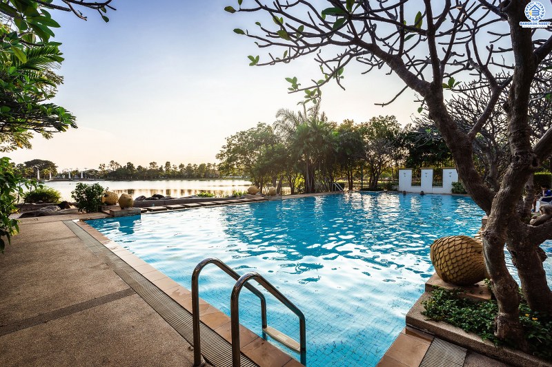 บ้านมือสองตกแต่งใหม่ โครงการ ชลลดา บางใหญ่-เซ็นทรัลเวสต์เกต พร้อมทุกการเข้าอยู่ สไตล์อบอุ่น  เนื้อที่ 52.5 ตร.ว. ฟังก์ชั่น 3ห้องนอน 2ห้องน้ำ สังคมคุณภาพแบรนด์ LH พร้อม facilities ครบครัน บนทำเลศักยภาพ เดินทางสะดวก ใกล้ถ.กาญจนาภิเษก เพียง 10 นาทีถึงรถไฟฟ้าสถานีคลองบางไผ่