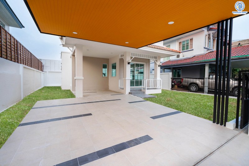 บ้านมือสองตกแต่งใหม่ โครงการ ชลลดา บางใหญ่-เซ็นทรัลเวสต์เกต สวย! ครบ! พร้อมทุกการเข้าอยู่ เนื้อที่ 52.8 ตร.ว. ฟังก์ชั่น 3ห้องนอน 2ห้องน้ำ บนสังคมคุณภาพแบรนด์ LH พร้อม facilities ครบครัน บนทำเลศักยภาพ เดินทางสะดวก ใกล้ถ.กาญจนาภิเษก เพียง 10 นาทีถึงรถไฟฟ้าสถานีคลองบางไผ่