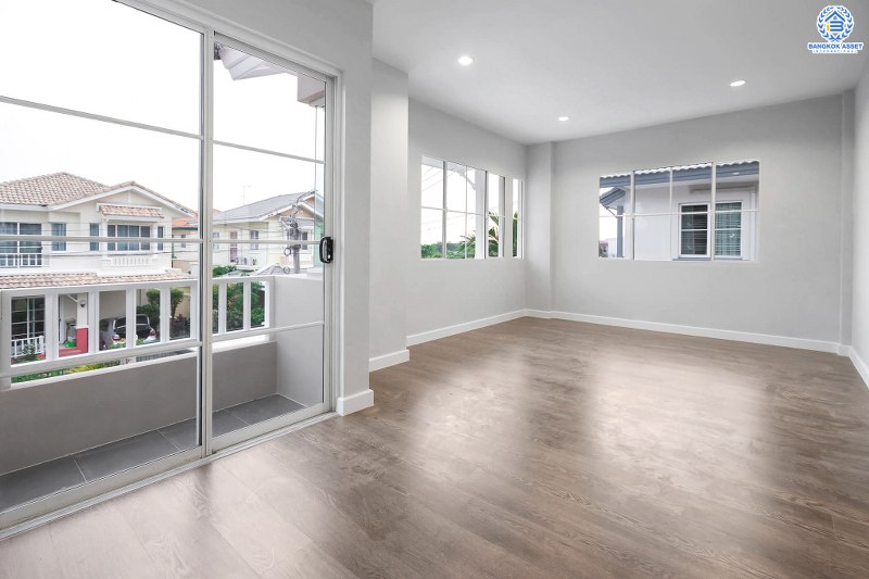 บ้านมือสองตกแต่งใหม่ โครงการ ชลลดา บางใหญ่-เซ็นทรัลเวสต์เกต สวย! ครบ! พร้อมทุกการเข้าอยู่ เนื้อที่ 52.8 ตร.ว. ฟังก์ชั่น 3ห้องนอน 2ห้องน้ำ บนสังคมคุณภาพแบรนด์ LH พร้อม facilities ครบครัน บนทำเลศักยภาพ เดินทางสะดวก ใกล้ถ.กาญจนาภิเษก เพียง 10 นาทีถึงรถไฟฟ้าสถานีคลองบางไผ่