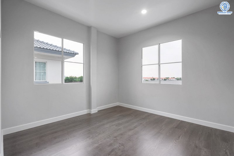 บ้านมือสองตกแต่งใหม่ โครงการ ชลลดา บางใหญ่-เซ็นทรัลเวสต์เกต สวย! ครบ! พร้อมทุกการเข้าอยู่ เนื้อที่ 52.8 ตร.ว. ฟังก์ชั่น 3ห้องนอน 2ห้องน้ำ บนสังคมคุณภาพแบรนด์ LH พร้อม facilities ครบครัน บนทำเลศักยภาพ เดินทางสะดวก ใกล้ถ.กาญจนาภิเษก เพียง 10 นาทีถึงรถไฟฟ้าสถานีคลองบางไผ่