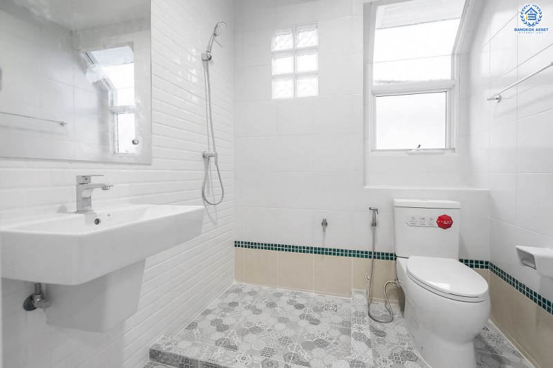 บ้านมือสองตกแต่งใหม่ โครงการ ชลลดา บางใหญ่-เซ็นทรัลเวสต์เกต สวย! ครบ! พร้อมทุกการเข้าอยู่ เนื้อที่ 52.8 ตร.ว. ฟังก์ชั่น 3ห้องนอน 2ห้องน้ำ บนสังคมคุณภาพแบรนด์ LH พร้อม facilities ครบครัน บนทำเลศักยภาพ เดินทางสะดวก ใกล้ถ.กาญจนาภิเษก เพียง 10 นาทีถึงรถไฟฟ้าสถานีคลองบางไผ่