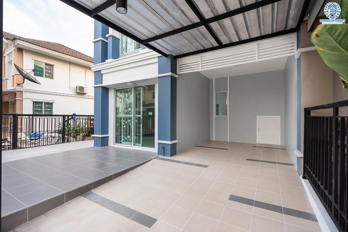 บ้านมือสองตกแต่งใหม่ ห้องมุม! ม.พฤกษาวิลล์28 บางใหญ่-เซ็นทรัลเวสต์เกต (หน้ากว้าง 6 เมตร) ความสุขมีครบทุกตารางนิ้ว บนเนื้อที่ 26.6 ตร.ว. ฟังก์ชั่น 3 ห้องนอน 2 ห้องน้ำ ครบครันทั้งครัวเคาน์เตอร์ และที่จอดรถส่วนตัว บนทำเลสุดสะดวก ใกล้ถนนกาญจนาภิเษก เพียง 8 นาทีจาก MRT สถานี ตลาดบางใหญ่...