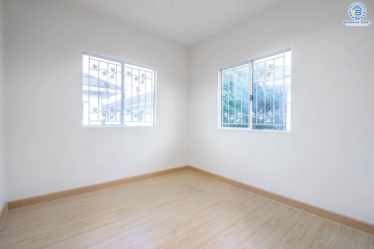 บ้านมือสองตกแต่งใหม่ ห้องมุม! ม.พฤกษาวิลล์28 บางใหญ่-เซ็นทรัลเวสต์เกต (หน้ากว้าง 6 เมตร) ความสุขมีครบทุกตารางนิ้ว บนเนื้อที่ 26.6 ตร.ว. ฟังก์ชั่น 3 ห้องนอน 2 ห้องน้ำ ครบครันทั้งครัวเคาน์เตอร์ และที่จอดรถส่วนตัว บนทำเลสุดสะดวก ใกล้ถนนกาญจนาภิเษก เพียง 8 นาทีจาก MRT สถานี ตลาดบางใหญ่...