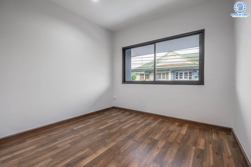 บ้านมือสองตกแต่งใหม่ หลังใหญ่ห้องมุม! ม.พฤกษา14A บางใหญ่-เซ็นทรัลเวสต์เกต เนื้อที่ 23.9 ตร.ว. หน้ากว้าง 6 เมตร ฟังก์ชั่น 3 ห้องนอน 2 ห้องน้ำ ครบครันทั้งครัวเคาน์เตอร์และที่จอดรถ ทำเลดี เข้าเมืองสะดวก ใกล้รถไฟฟ้าสถานี "คลองบางไผ่"