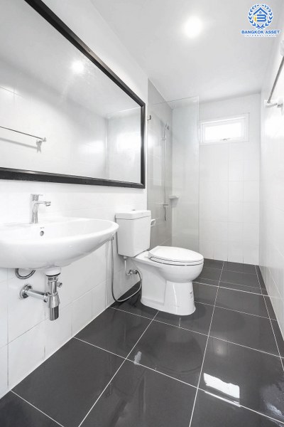 บ้านมือสองตกแต่งใหม่ ม.วิลล่าคุณาลัย บางใหญ่-เซ็นทรัลเวสต์เกต บ้านเดี่ยวสไตล์โมเดิร์น พร้อมอยู่ ฟังก์ชั่นครบ 3 ห้องนอน 3 ห้องน้ำ 2 ที่จอดรถ +ห้องพระ พร้อมความเป็นส่วนตัว เดินทางสะดวก บนทำเลศักยภาพ ใกล้ MRTสายสีม่วง เพียง 10 นาทีจากเซ็นทรัลเวสต์เกต ราคาพิเศษ!