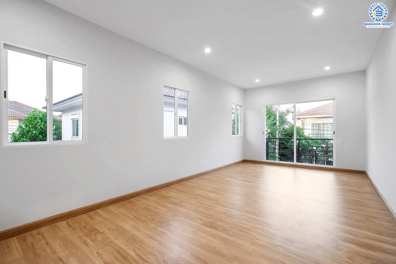 บ้านมือสองตกแต่งใหม่ คุณภาพแบรนด์พฤกษา* ห้องมุม! โครงการ เดอะแพลนท์ รีสอร์ท พระราม5-กาญจนาฯ พร้อมอยู่ เนื้อที่ 37 ตร.ว. ฟังก์ชั่น 3 ห้องนอน 2 ห้องน้ำ (ห้องน้ำแบ่งโซน) คัดสรรวัสดุเกรดพรีเมี่ยม บนทำเลศักภาพ เดินทางสะดวก ใกล้เซ็นทรัลเวสต์เกต รถไฟฟ้า และทางด่วนศรีรัช ราคาพิเศษสุด!...