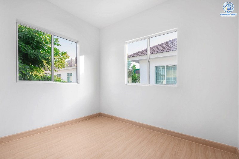 บ้านมือสองตกแต่งใหม่ ห้องมุม! ม.พฤกษาวิลล์63/1 นครอินทร์-พระราม5 พิเศษสุดพร้อมอยู่ เนื้อที่ 23.7 ตร.ว. ฟังก์ชั่น 3 ห้องนอน 2 ห้องน้ำ ครบครันทั้งครัว และโรงรถ บนทำเลโซนเมือง! เดินทางสะดวก เข้า-ออกทาง ซอยวัดสังฆทาน ใกล้สะพานพระราม5 และรถไฟฟ้าสถานี "แยกติวานนท์"