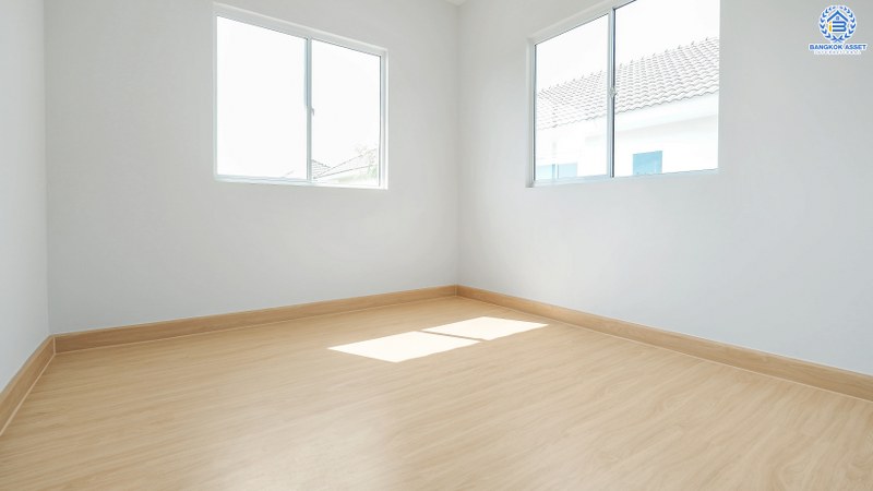 บ้านมือสองตกแต่งใหม่ โซนเมือง ห้องมุม! ม.พฤกษาวิลล์54 พระราม5-นครอินทร์ ตกแต่งพร้อมเข้าอยู่ เนื้อที่ 27.7 ตร.ว. ฟังก์ชั่นครบ 3 ห้องนอน 2 ห้องน้ำ บ้านโปร่ง โล่งสบาย ทำเลดี เดินทางสะดวก ใกล้สะพานพระรามห้า ห้างชั้นนำฯ และรถไฟฟ้าสถานี "แยกติวานนท์"...