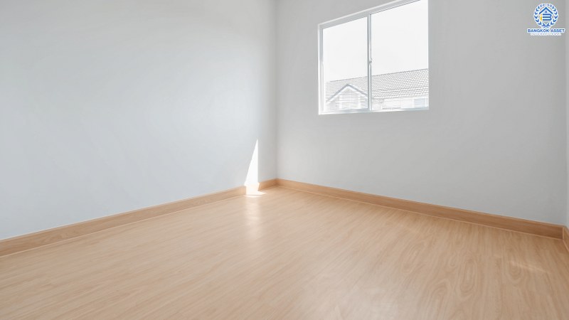 บ้านมือสองตกแต่งใหม่ โซนเมือง ห้องมุม! ม.พฤกษาวิลล์54 พระราม5-นครอินทร์ ตกแต่งพร้อมเข้าอยู่ เนื้อที่ 27.7 ตร.ว. ฟังก์ชั่นครบ 3 ห้องนอน 2 ห้องน้ำ บ้านโปร่ง โล่งสบาย ทำเลดี เดินทางสะดวก ใกล้สะพานพระรามห้า ห้างชั้นนำฯ และรถไฟฟ้าสถานี "แยกติวานนท์"...