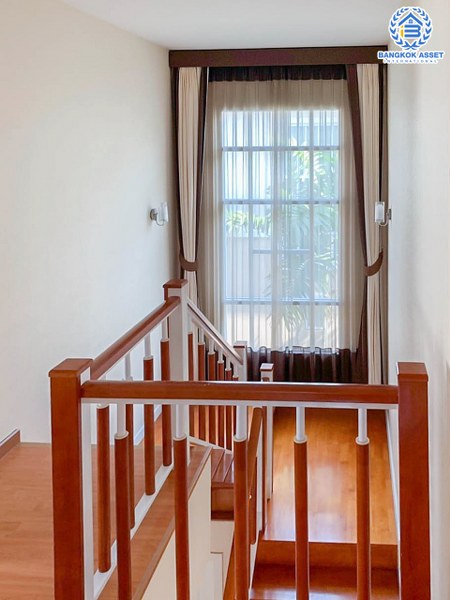 บ้านเดี่ยวมือสองนนทบุรี ห้องมุม! โครงการ เดอะแพลนท์ ราชพฤกษ์-พระราม5 ตกแต่งบิ้วท์อินสุดหรู พร้อมประตูรีโมทไฟฟ้า หลังคาฉนวนกันความร้อน และกล้องวงจรปิด 7 ตัว!  เนื้อที่ 52.7 ตร.ว. ฟังก์ชั่น 3 ห้องนอน 3 ห้องน้ำ บนทำเลศักยภาพ เดินทางสะดวก ใกล้เซ็นทรัลเวสต์เกต รถไฟฟ้า และทางด่วนศรีรัช ราคาพิเศษสุด!